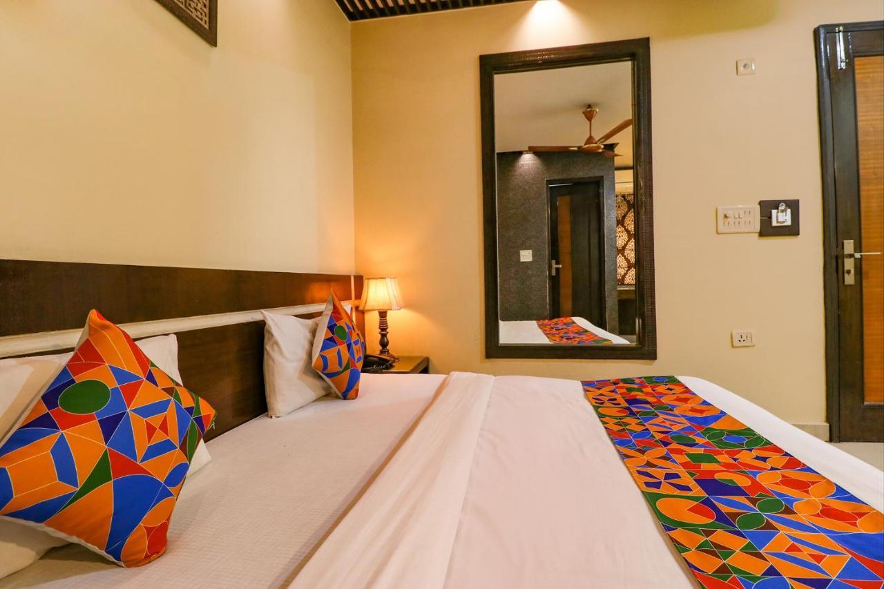 Staybook Hotel Aira New Delhi Railway Station Paharganj Екстериор снимка